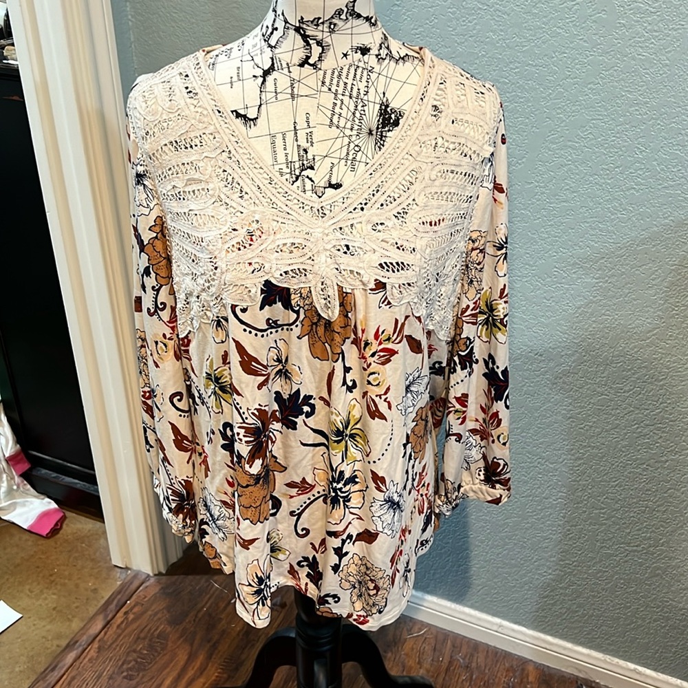 Long sleeve shirt